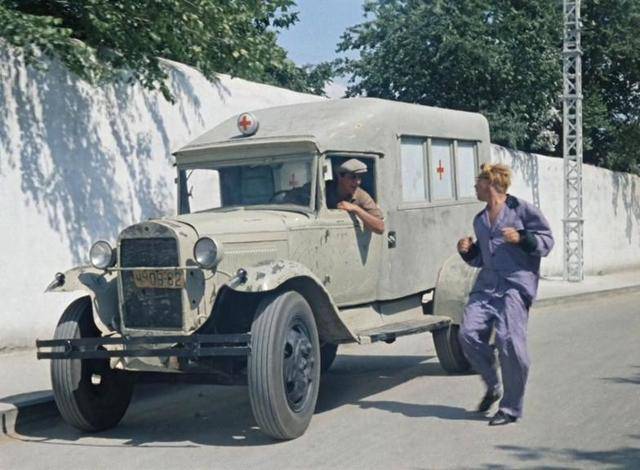 27 легендарных советских автомобилей: на чём ездили в ссср