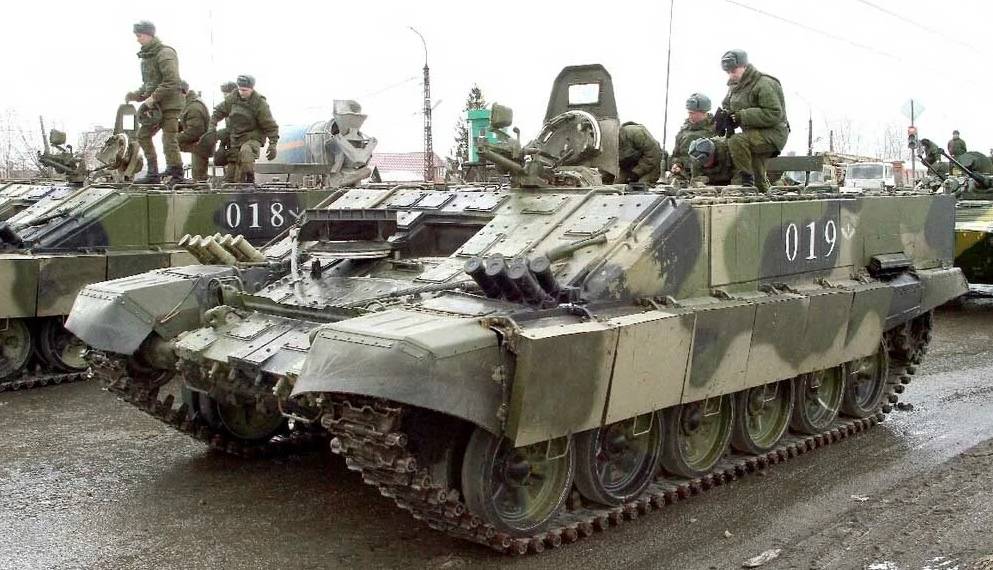 Тяжелые "танковые" бтр могут защитить пехоту от вражеского огня