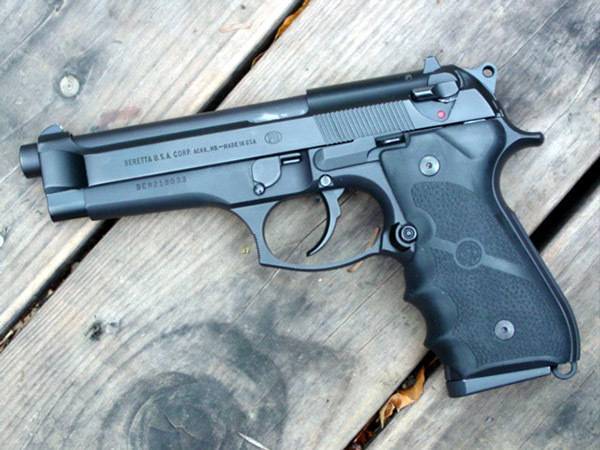 Пистолет beretta m84