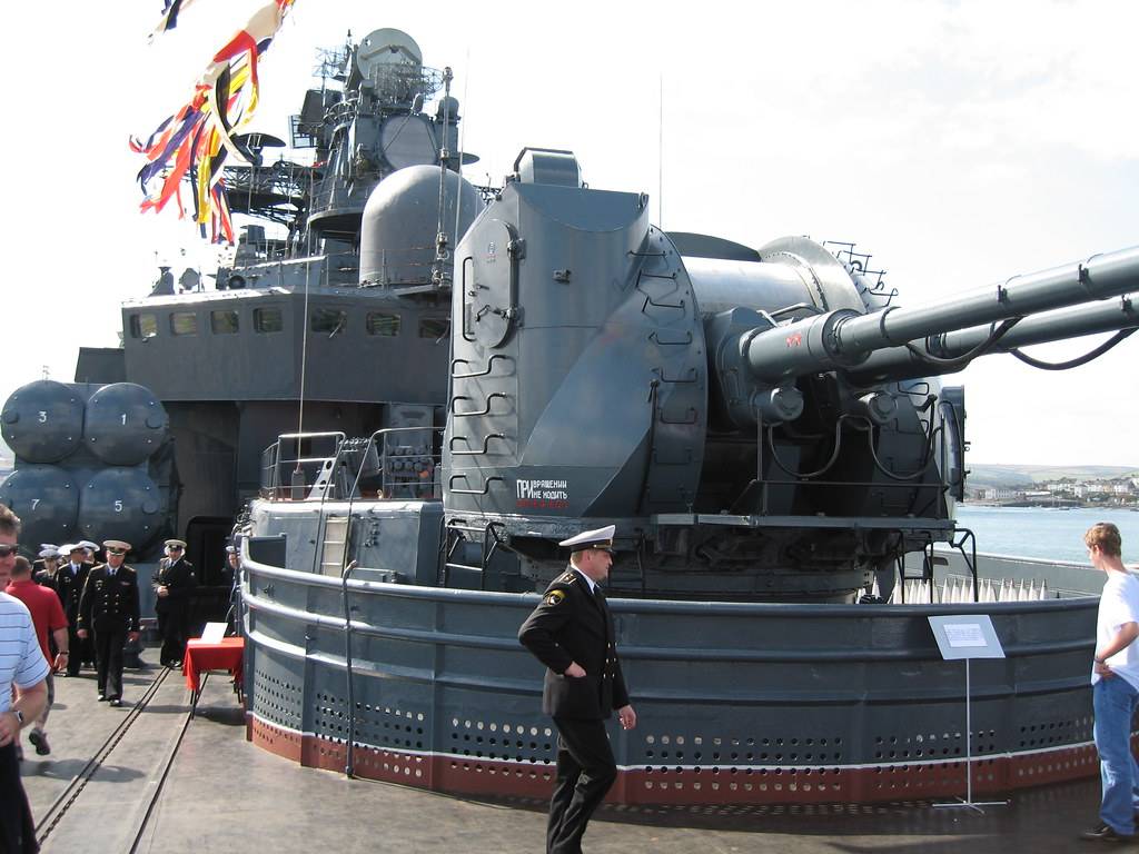 130-мм корабельная артустановка ак-130