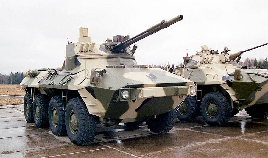 Удар "бумеранга": зачем армии россии колесный танк