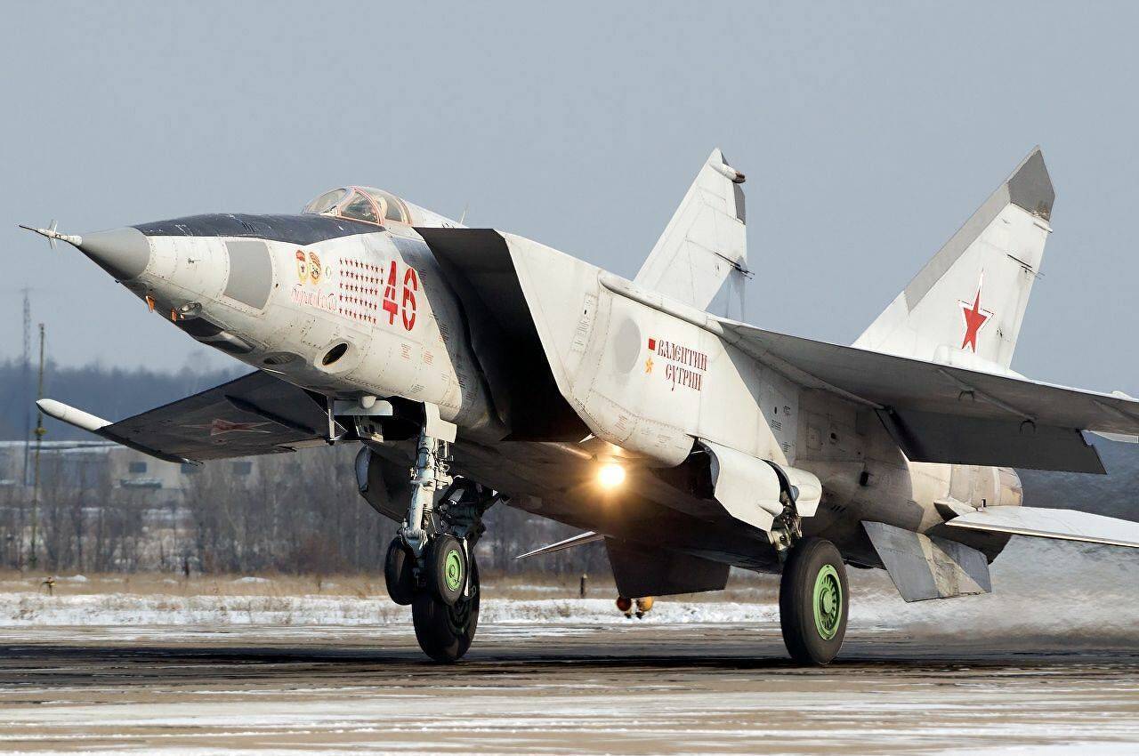 Миг-31. фото. характеристики. истребитель-перехватчик.