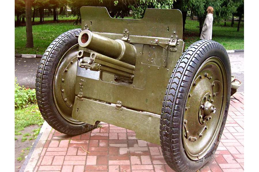 76-мм универсальная дивизионная пушка обр. 1933 года.