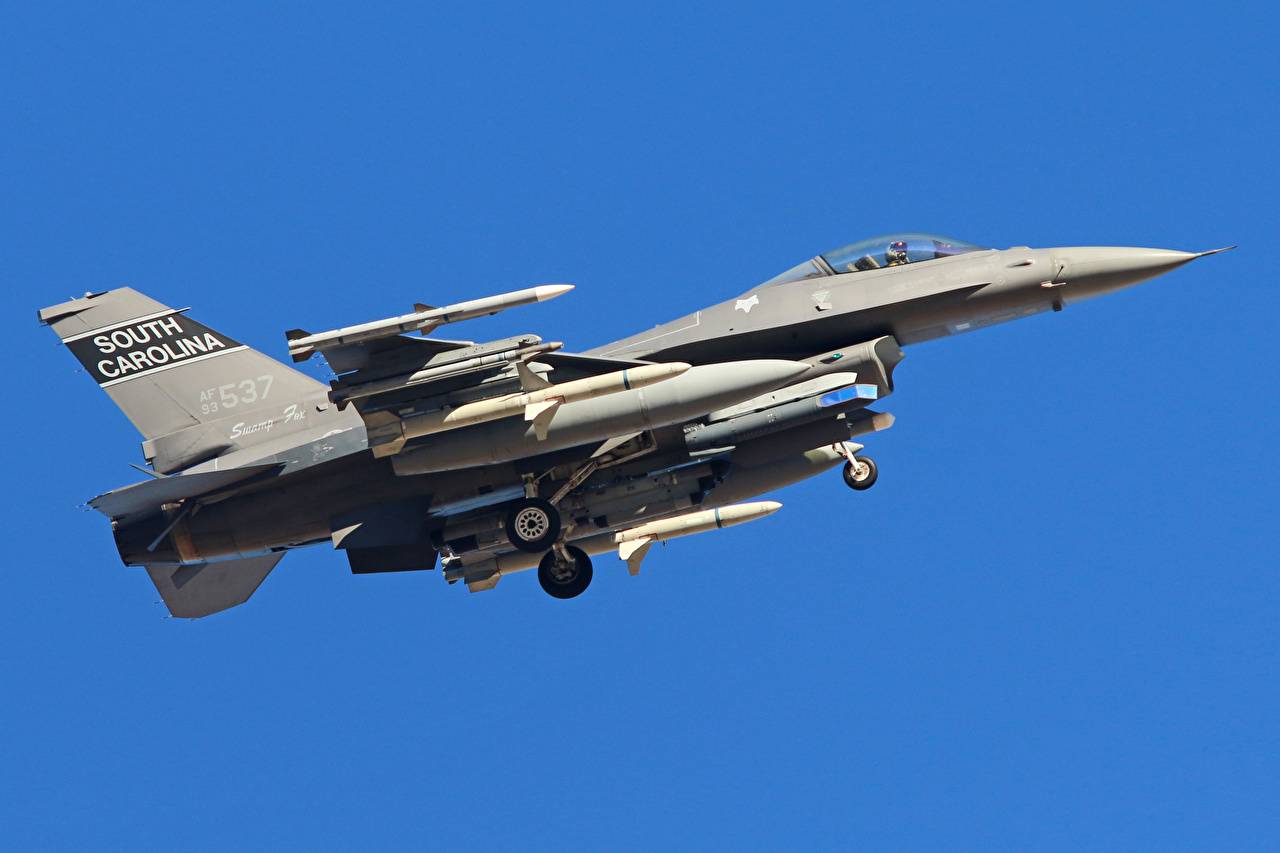 Истребитель f-16: технические характеристики, вооружение, скорость и дальность полета, история создания