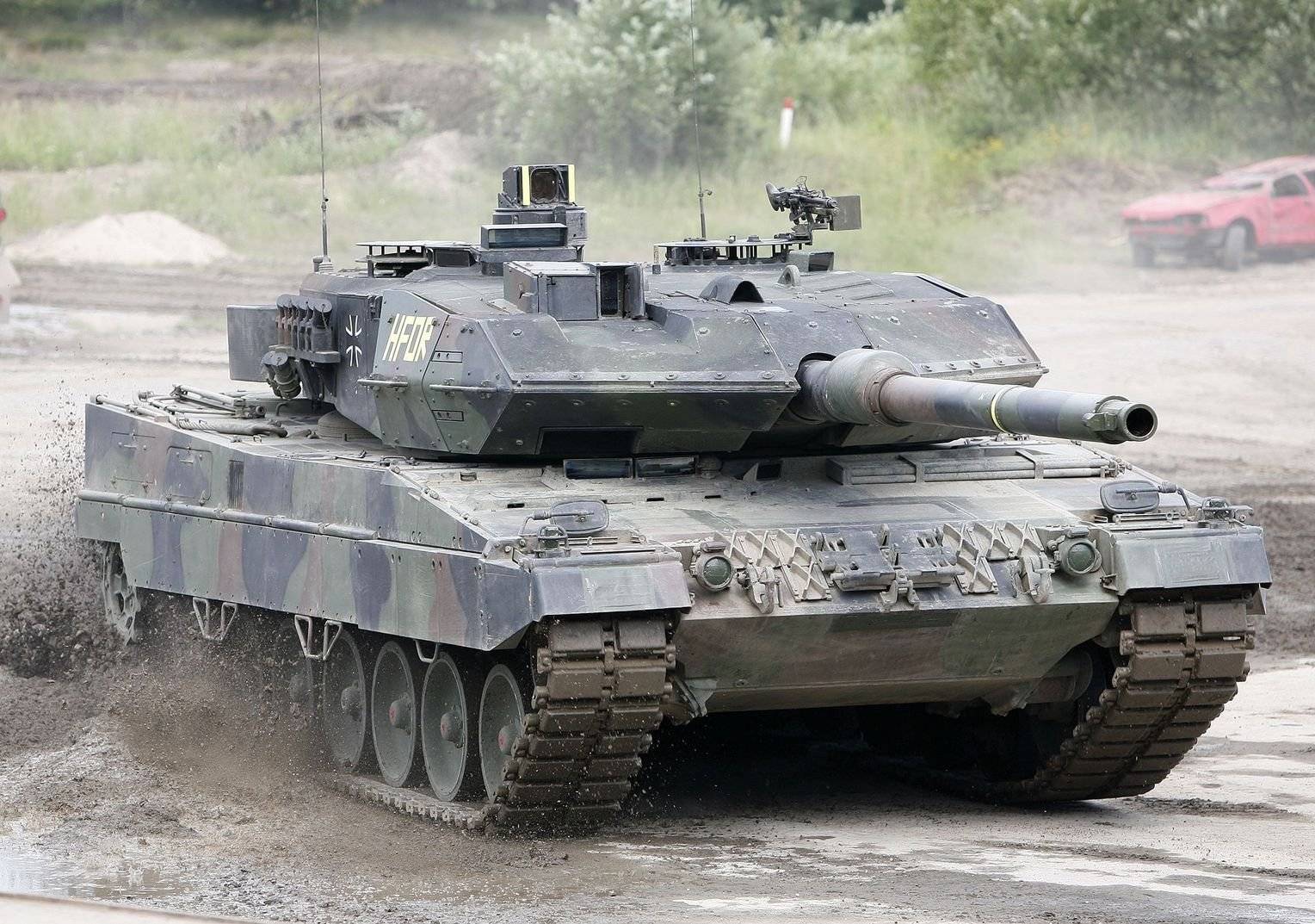 Наш т-72б3 против немецкого леопарда-2: пришельцы из прошлого