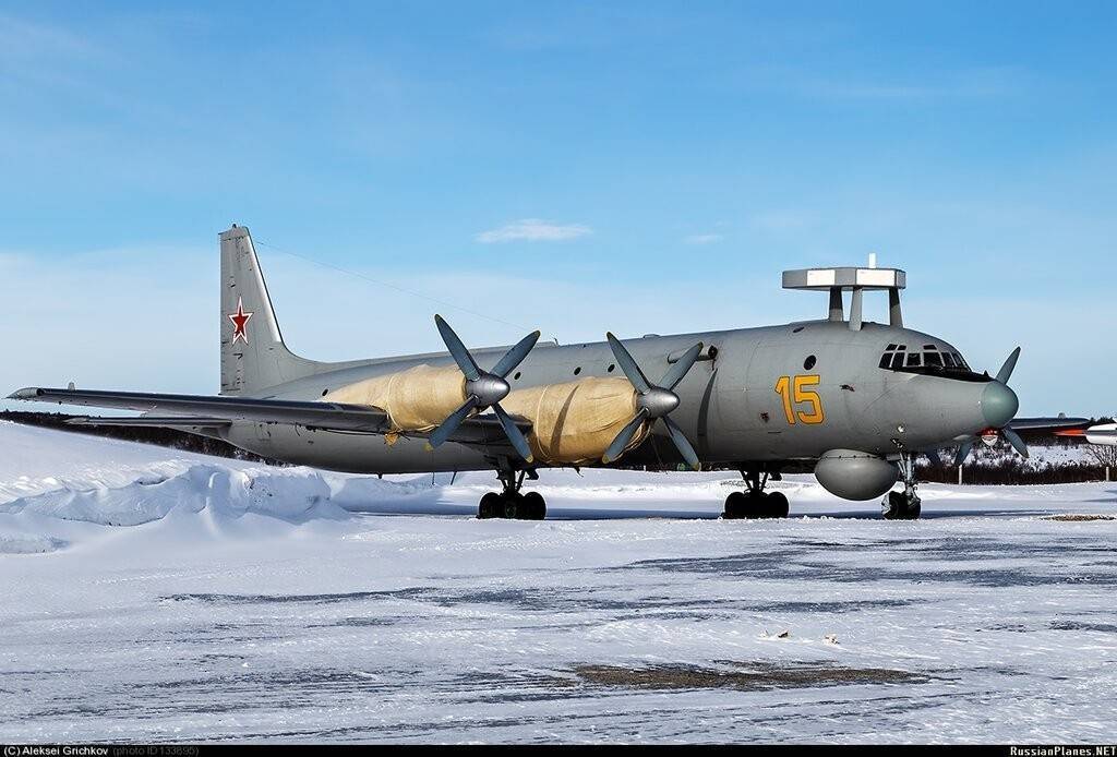 Ил-38