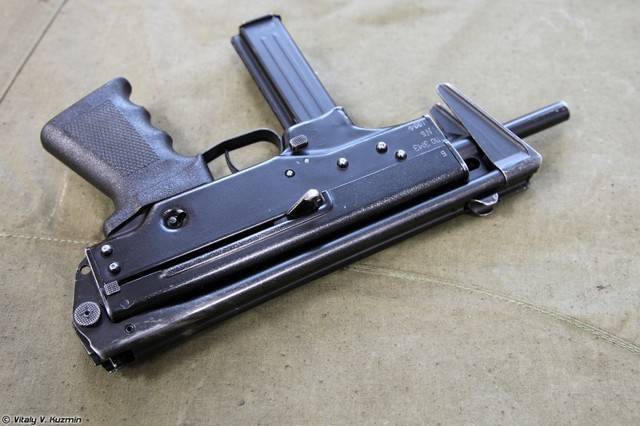 F1 пистолет-пулемет - f1 submachine gun