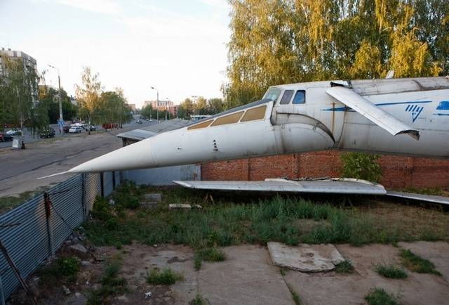Ту-244 : возвращение сверхзвуковых авиалайнеров в небо