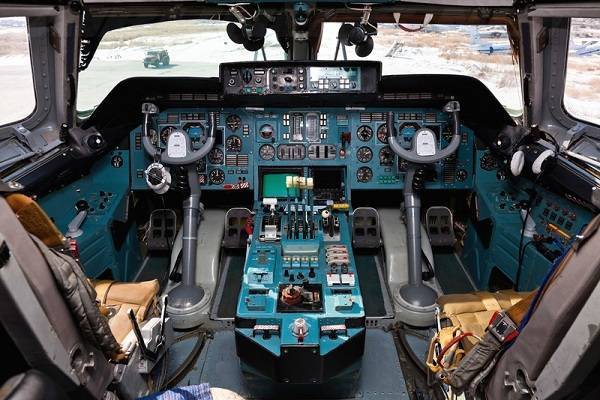 24 декабря 1982 года состоялся первый полет ан-124 «руслан»
