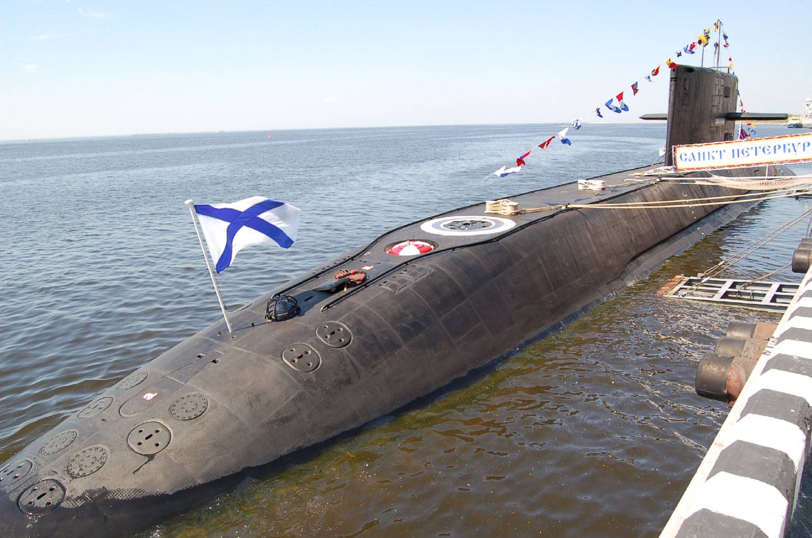 Новые дизель-электрические подводные лодки проекта 677 класса «лада» для подводного флота россии