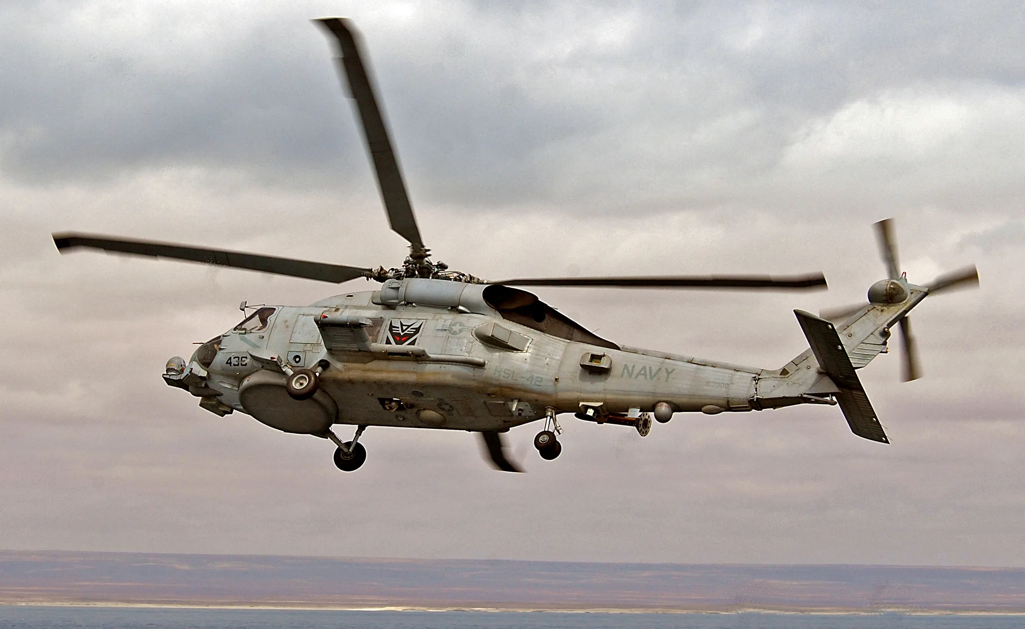 Why the uh-60 black hawk is such a badass helo