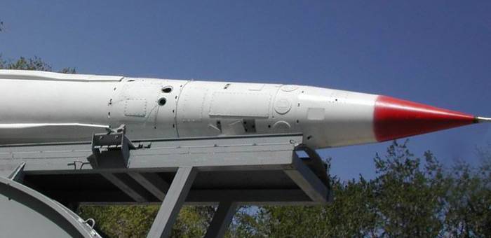 Зенитный ракетный комплекс а-135