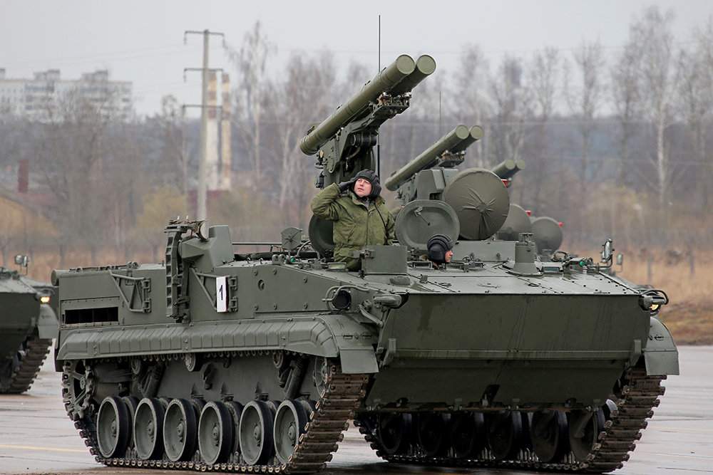 Самоходный противотанковый ракетный комплекс 9К123 «Хризантема-С» (Россия)