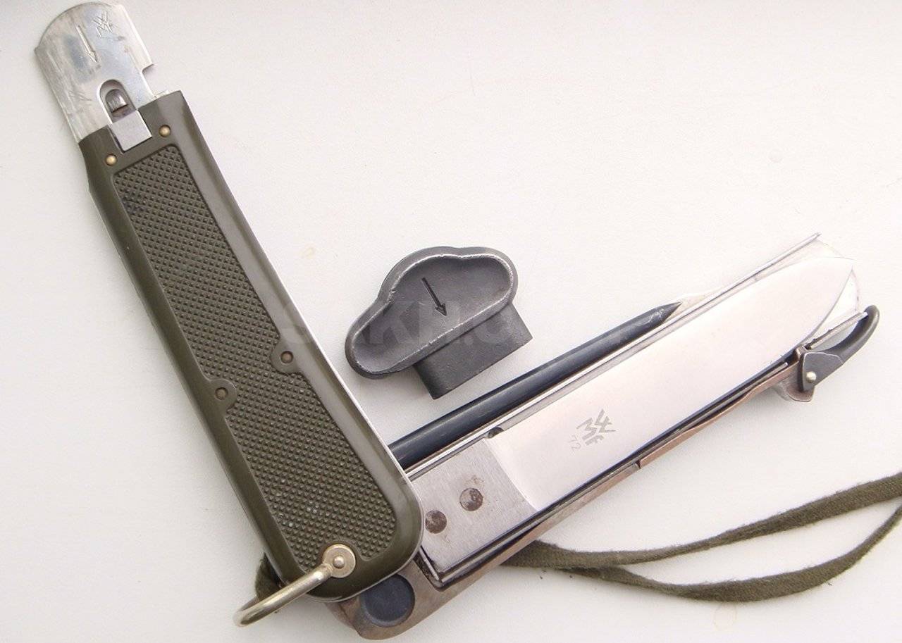 Гравитационный нож - нож люфтваффе, предназначенный для среза строп парашюта