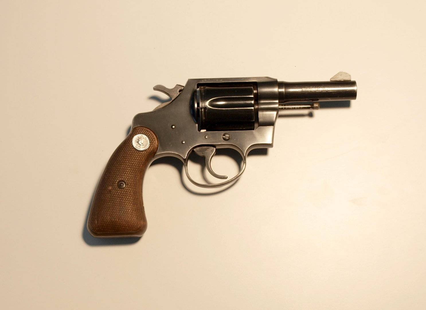 Colt detective special - револьвер в стиле нуар
