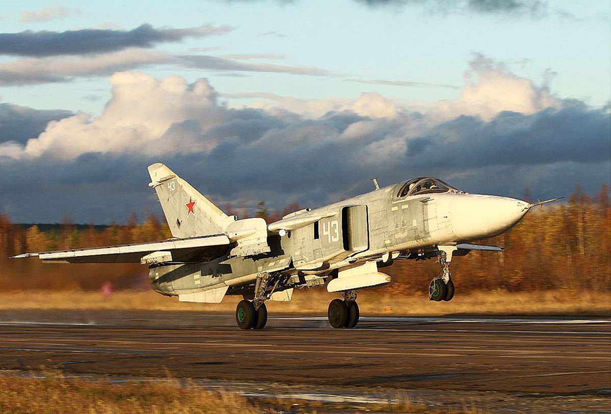 Самолёт су-24: российский фронтовой бомбардировщик, технические характеристики штурмовика-истребителя