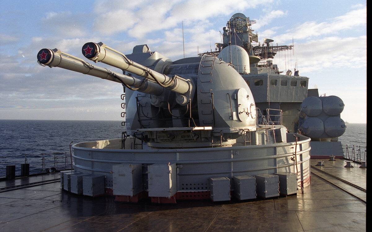 Советская спаренная зенитная корабельная артустановка - 57-мм зенитное орудие зиф-31
