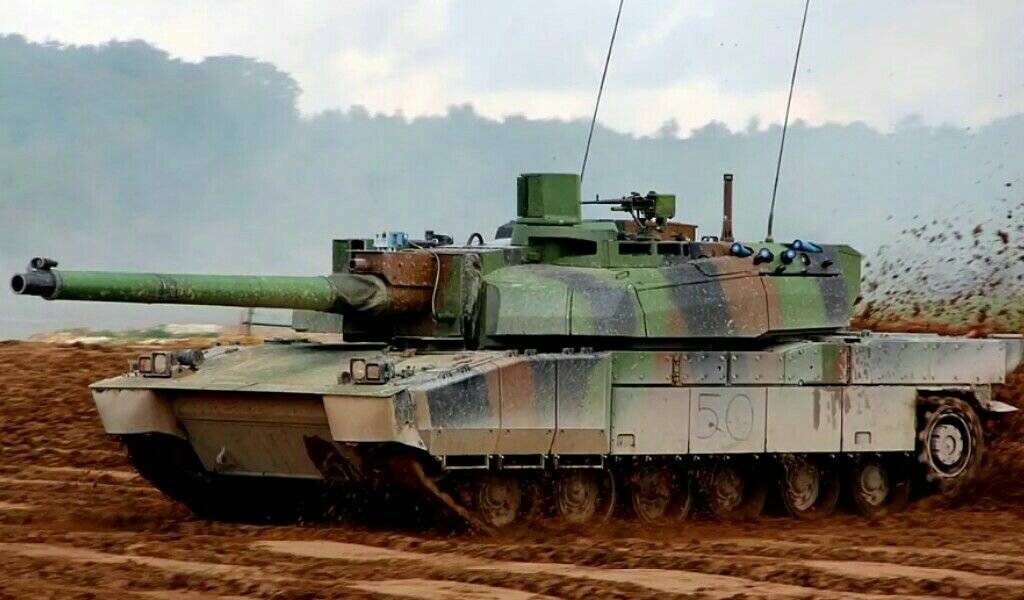 Французкий танк amx-56 leclerc