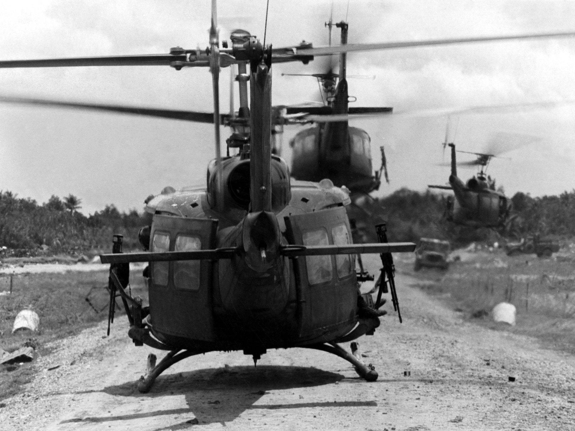 Bell uh-1 ирокез варианты - bell uh-1 iroquois variants