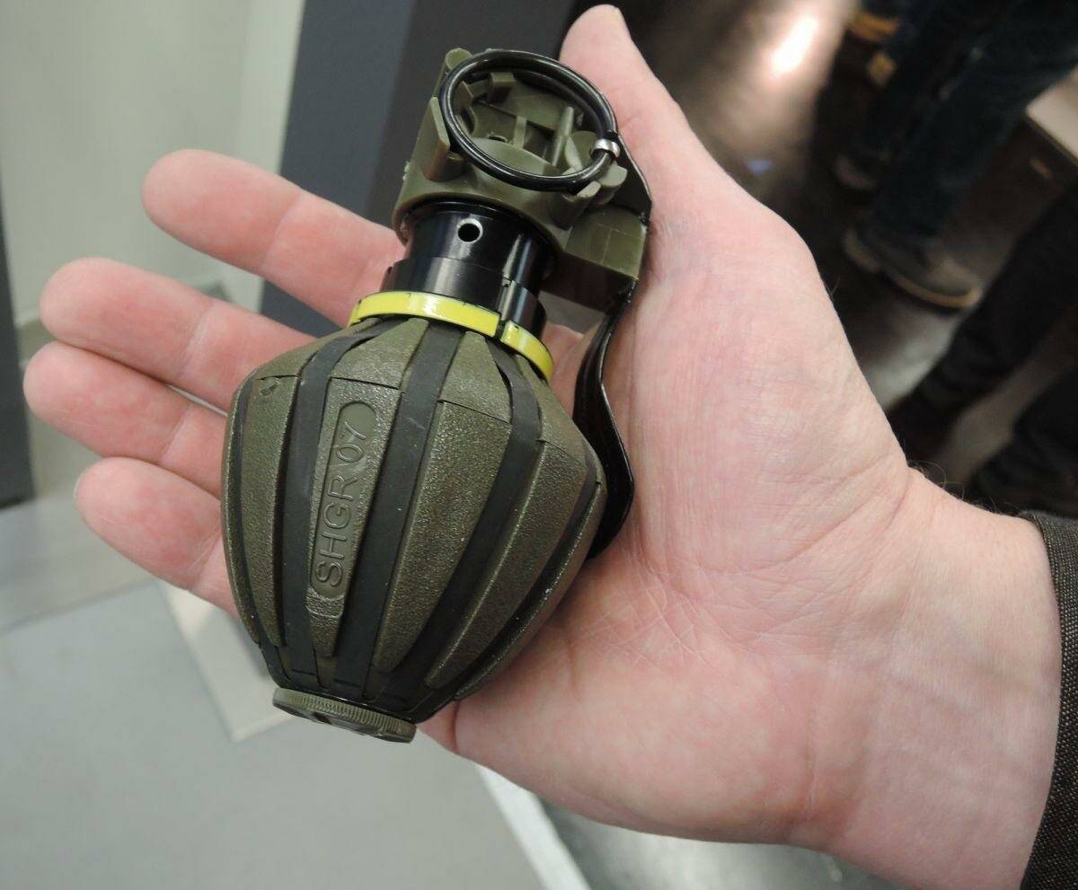 Смерть в кулаке. пять самых необычных ручных гранат в мире - впк.name