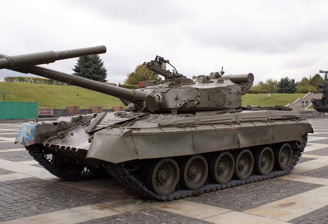 Танк т-80