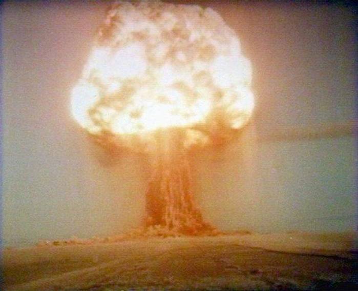 История создания первой водородной бомбы: последствия термоядерного взрыва