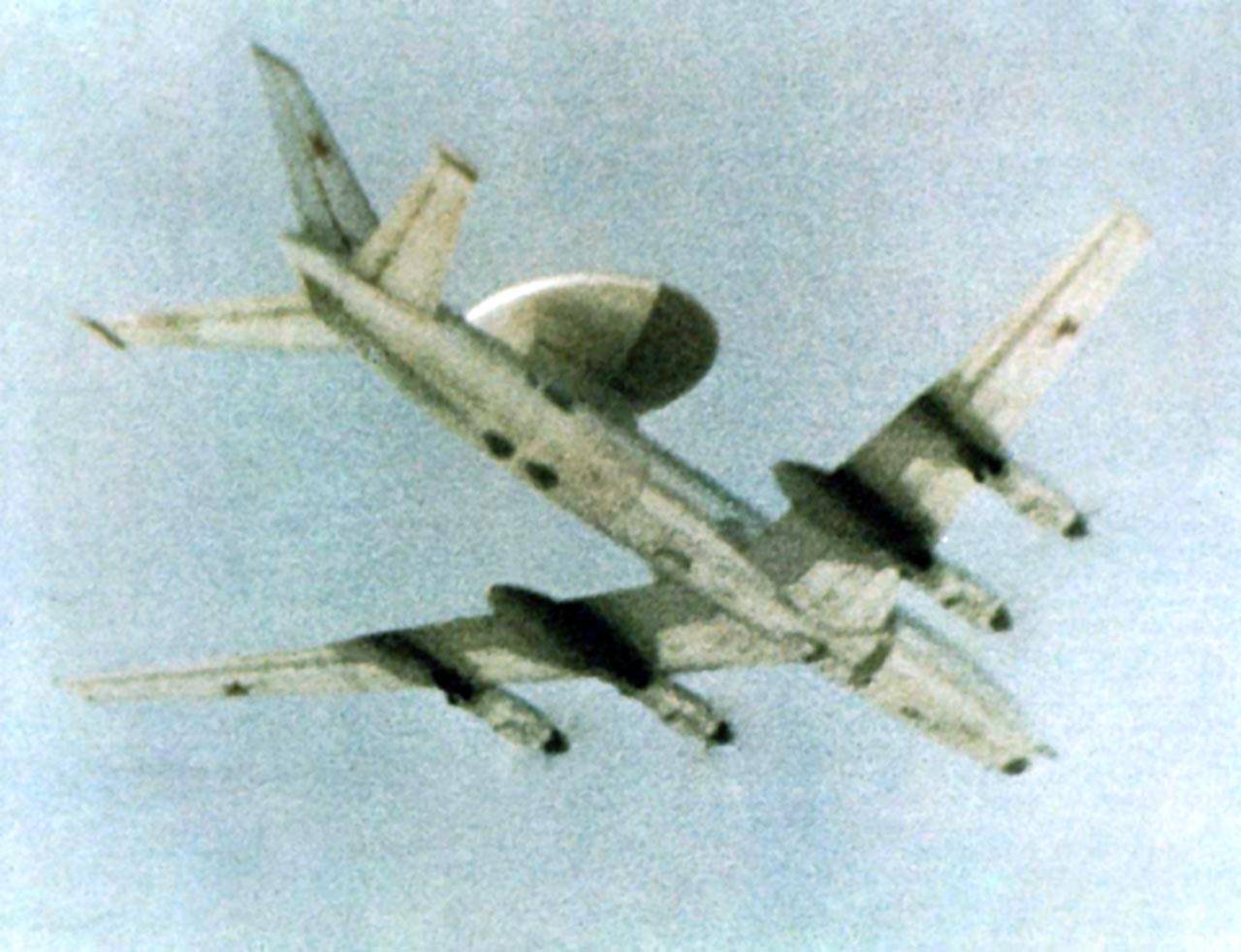 Самолет ту-126: фото