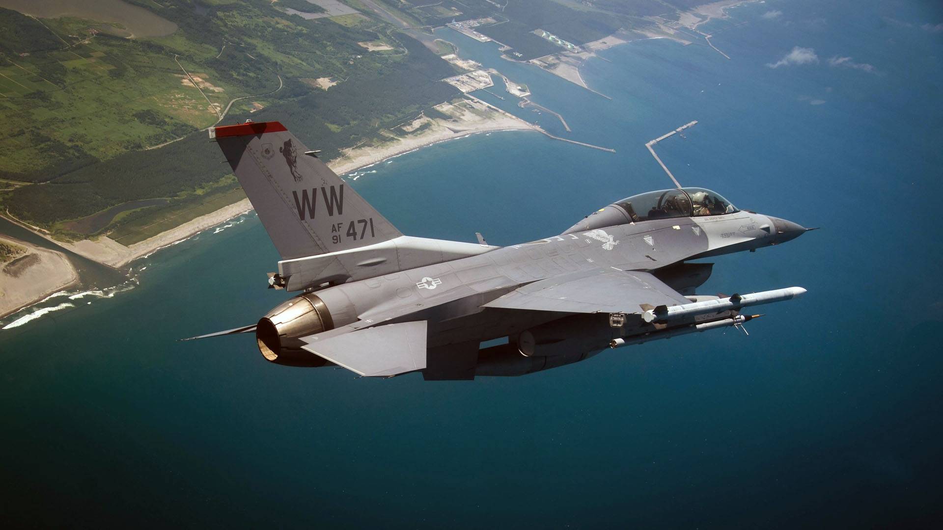 F-15 против f-16 fighting falcon
