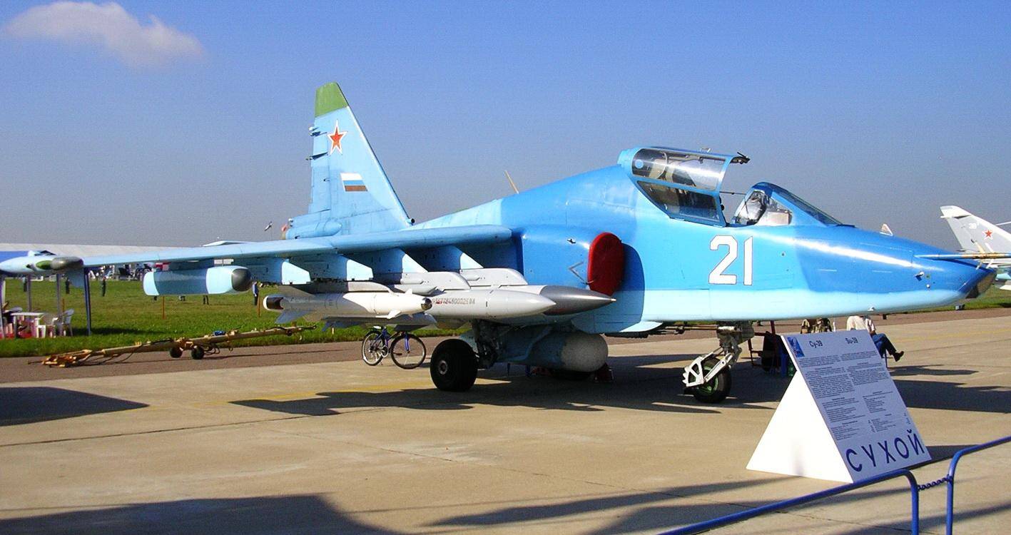 Су-39 - российский штурмовик, история создания и использование самолета, особенности конструкции и вооружение, характеристики ттх, достоинства и недостатки, возможности и задачи