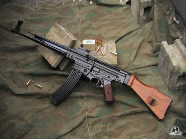 Видео: штурмовая винтовка haenel  stg.44 (mp 44)