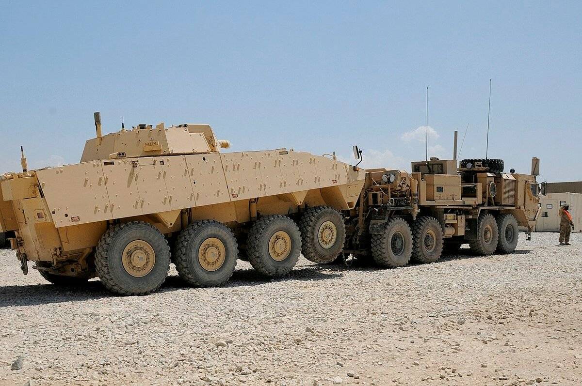 Oshkosh heavy tactical vehicles (fhtv) | hemtt a4, pls, het