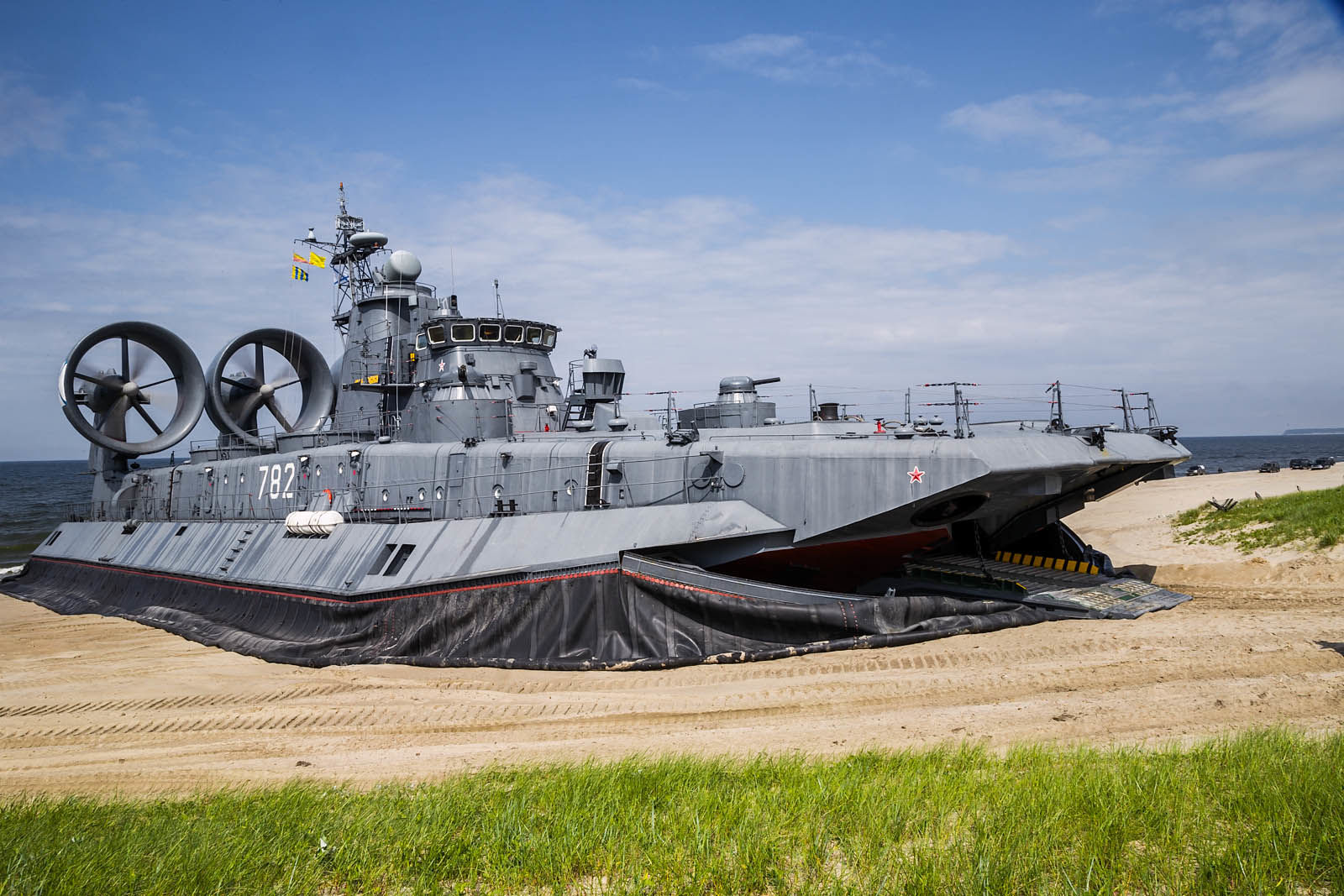 ✅ проект 12322 «зубр» - малые десантные корабли на воздушной подушке - knifevorsma.ru
