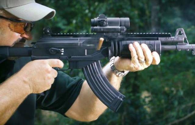 Штурмовые винтовки для украины из канады — модерн или антиквариат?