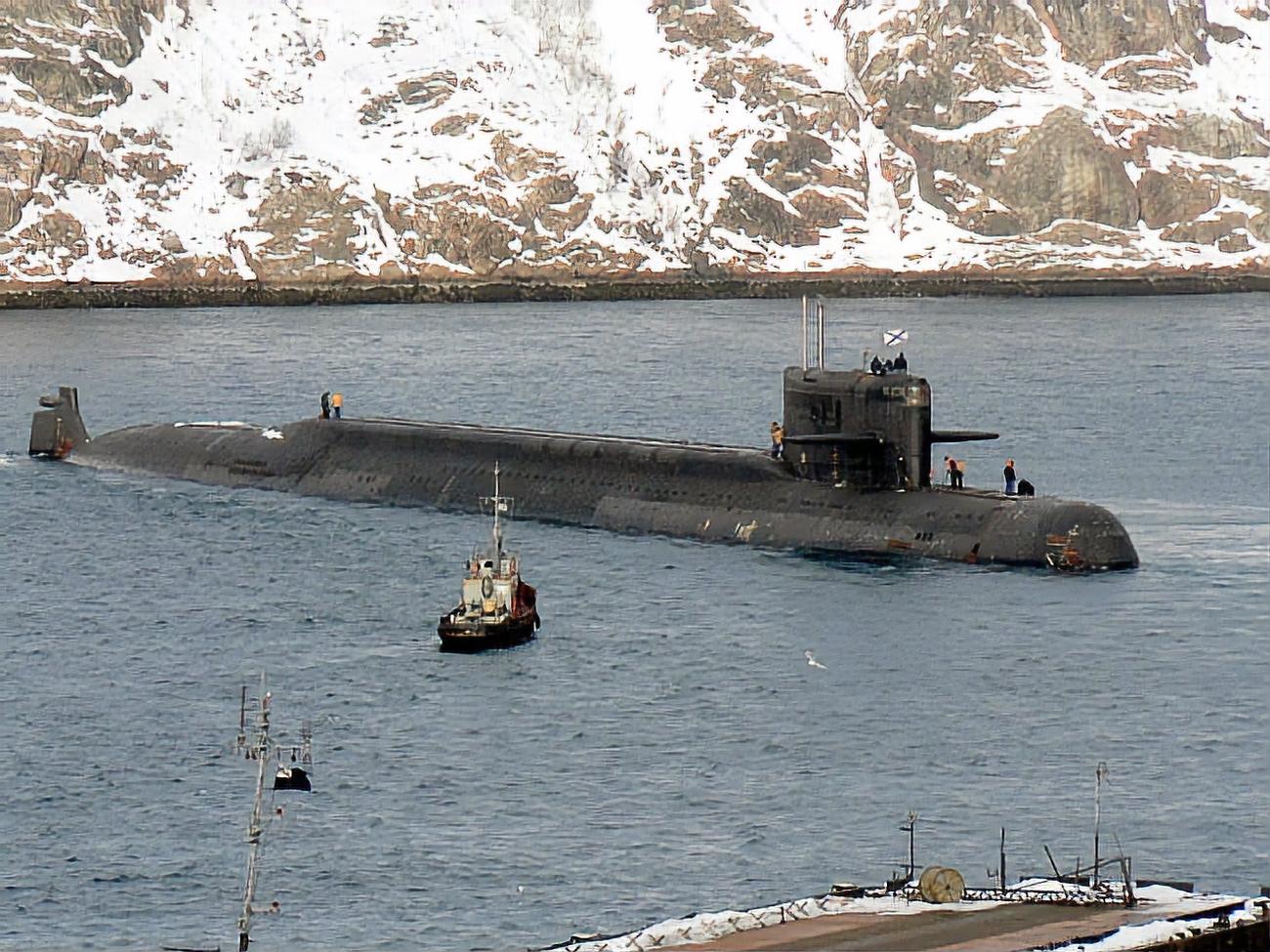 Атомная подводная лодка - nuclear submarine
