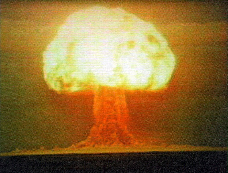 Супербомба: история и мифы.  65 лет назад советский союз взорвал свою первую термоядерную бомбу. как устроено это оружие, что оно может и чего не может?
