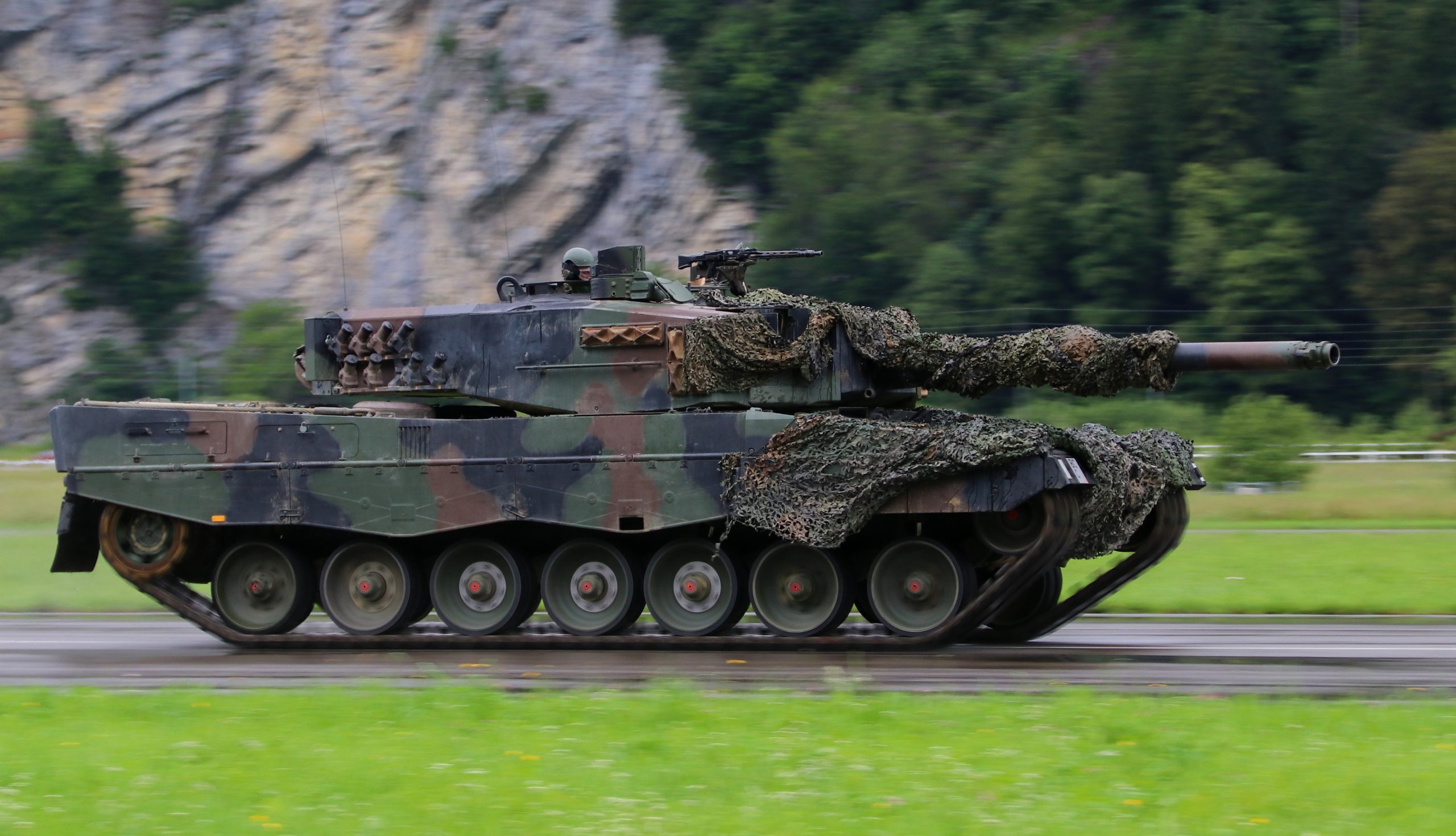Немецкий танк "леопард". танк "леопард": характеристика и сравнение с аналогами :: syl.ru