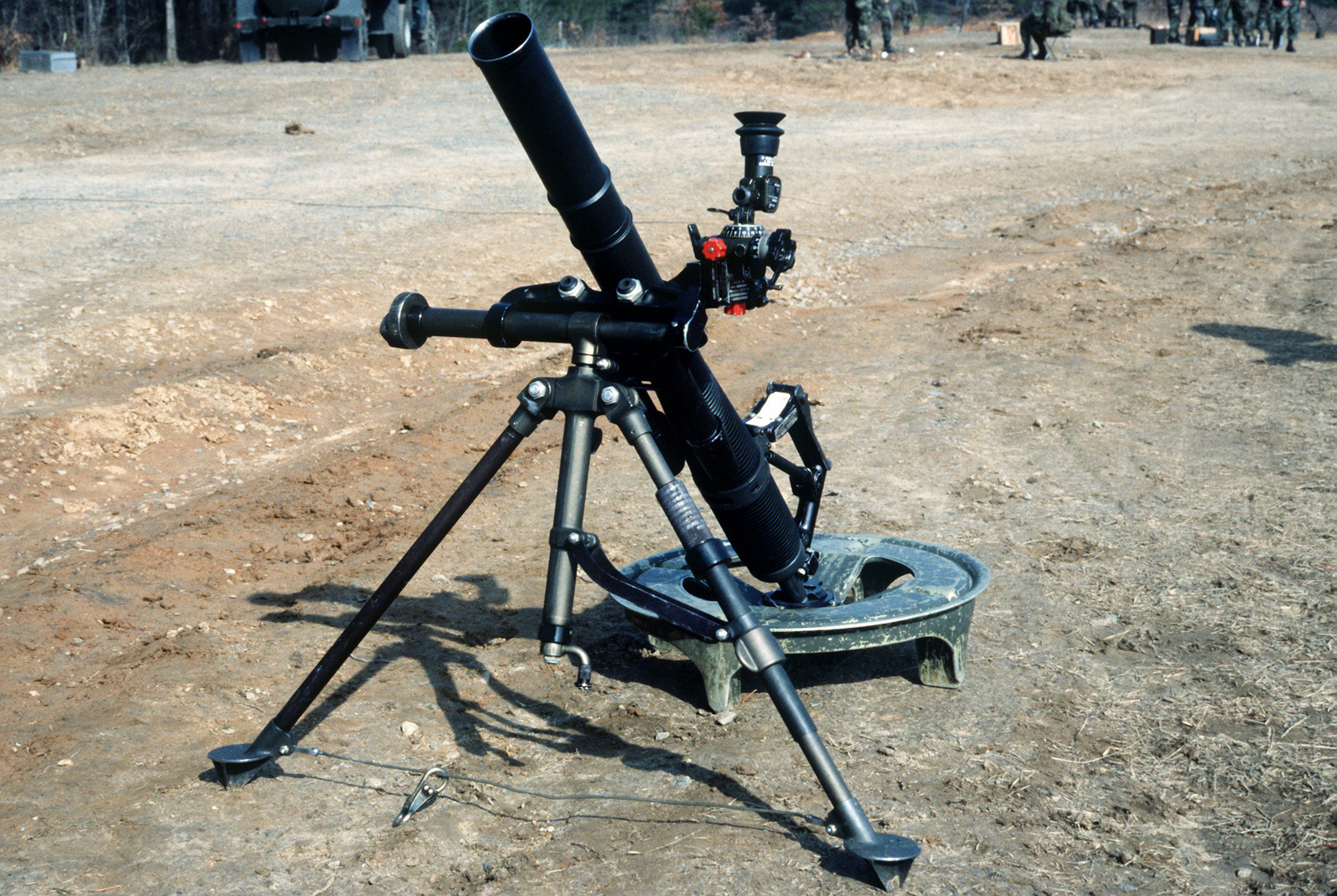 M252 81mm medium extended range mortar