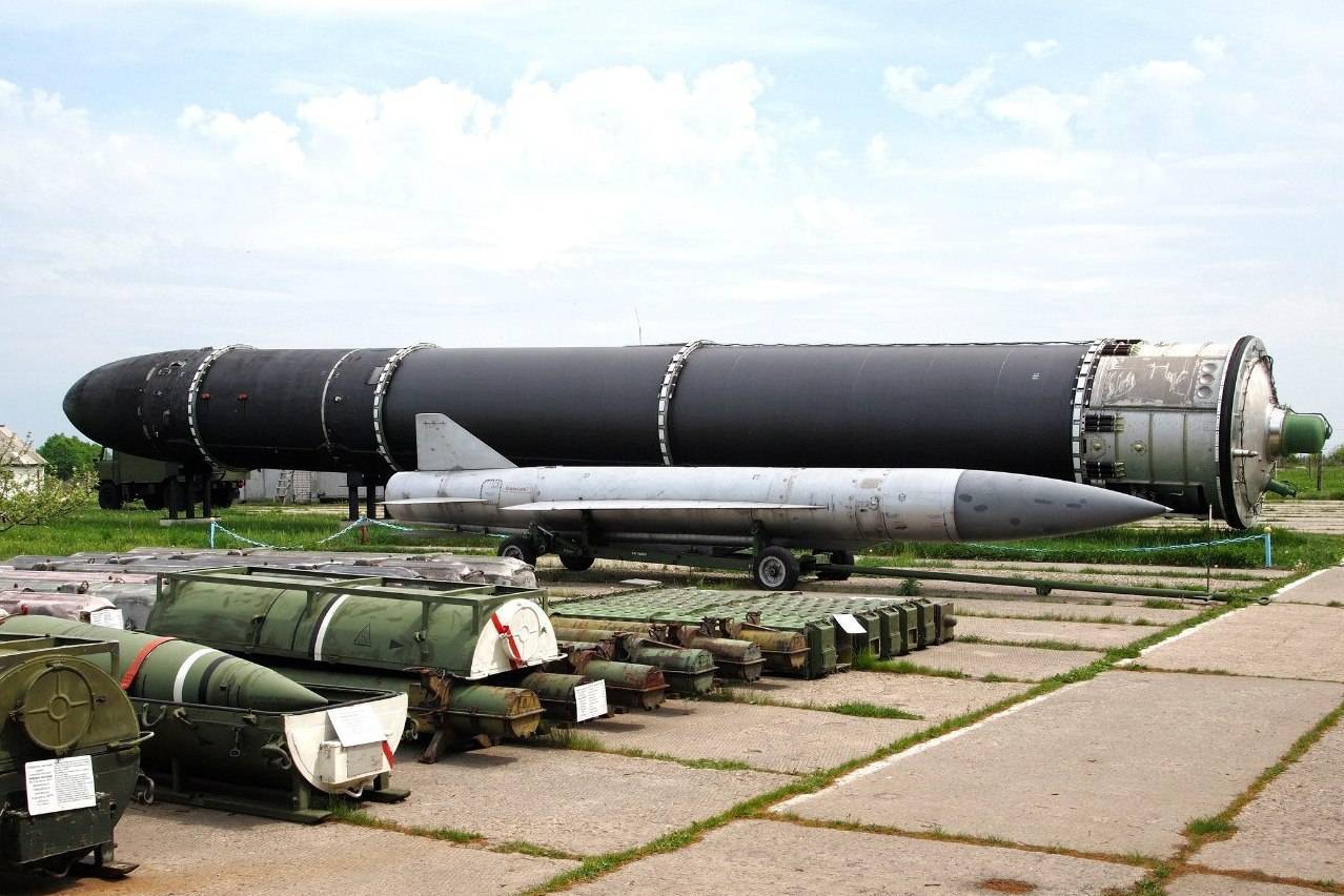 Абсолютное оружие: за что ракету р-36м прозвали "сатаной" — российская газета