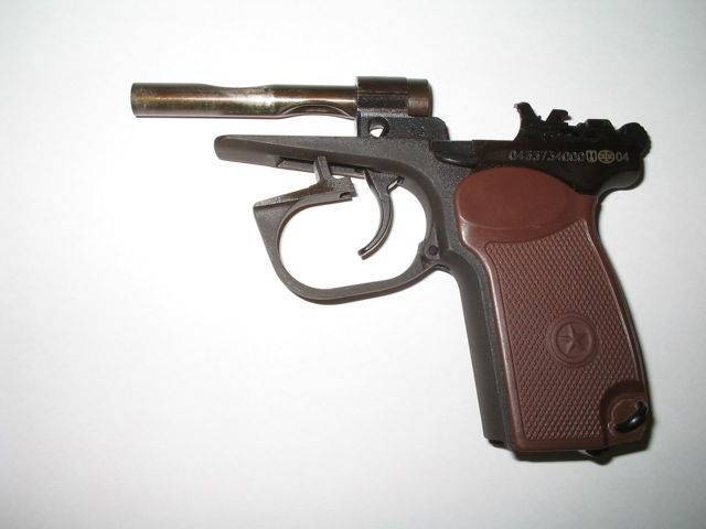 Травматический пистолет Макарыч Иж-79-9Т-10