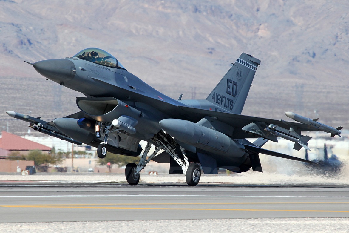 F-15 против f-16 fighting falcon - разница и сравнение - жизнь - 2023