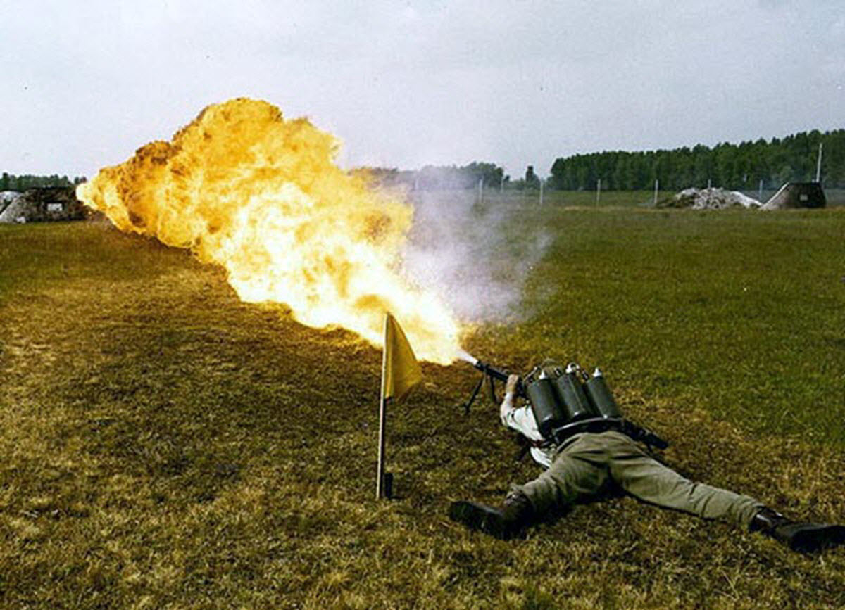 Ручные струйные огнемёты приняты на вооружение россии.