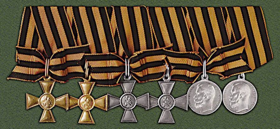 Георгиевские кресты 4 степеней: описание. кого награждали георгиевским крестом