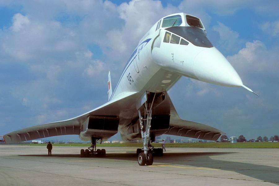 Сверхзвуковой пассажирский самолёт Ту-144