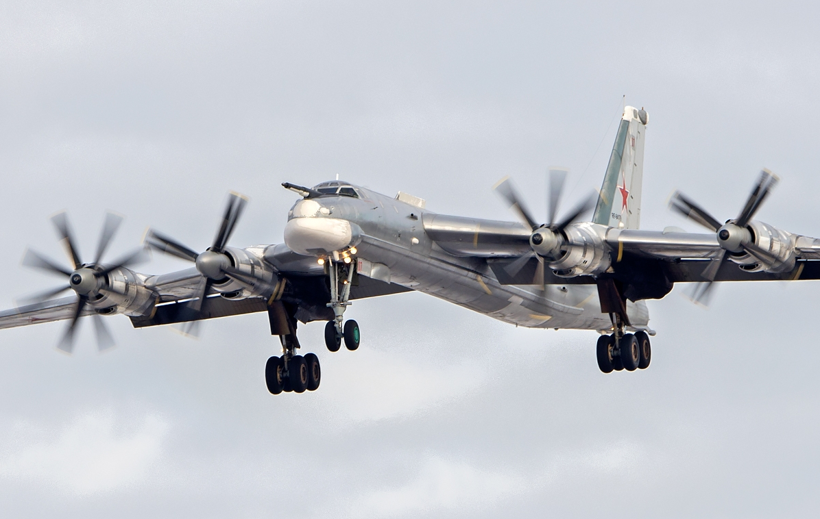 Ту-95 "медведь" (стратегический бомбардировщик) | военный портал
