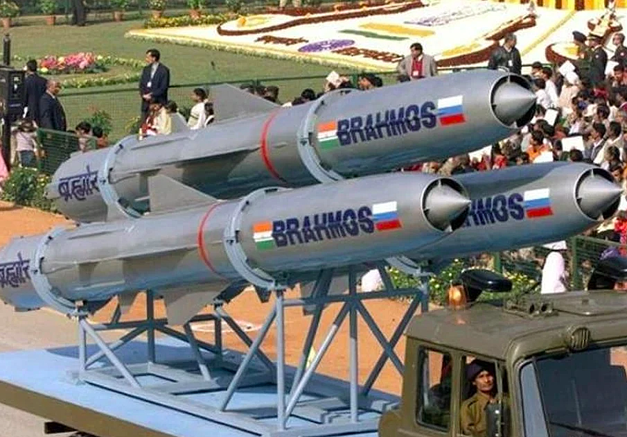 Эксперты назвали ракету «брамос» мощным ударным оружием