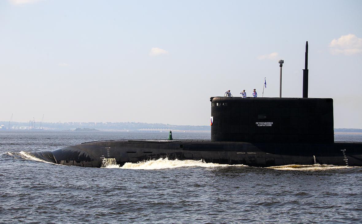 «Дельфин» - первая российская подводная лодка
