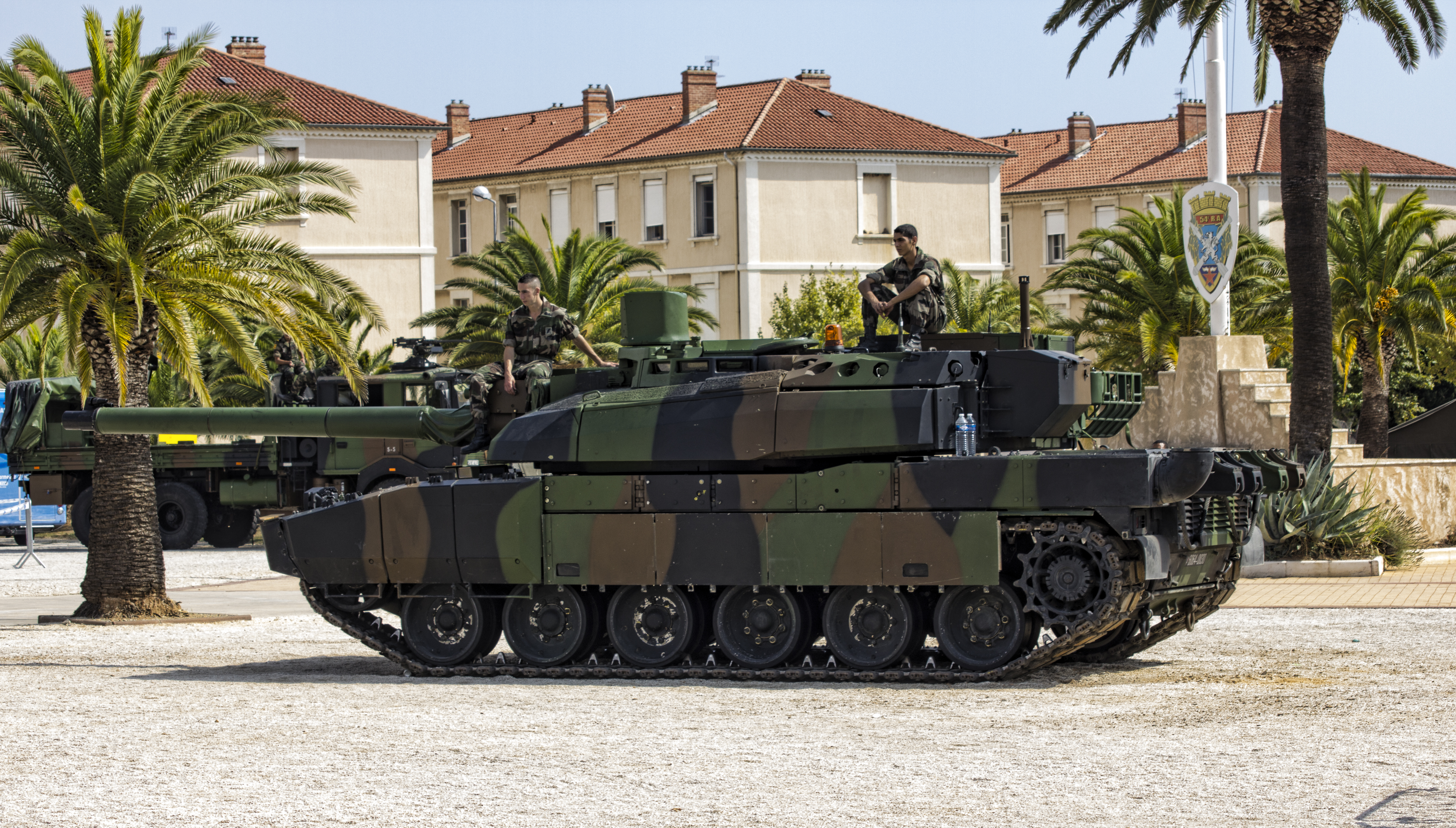 Танк amx-56 leclerc (франция). фото и описание