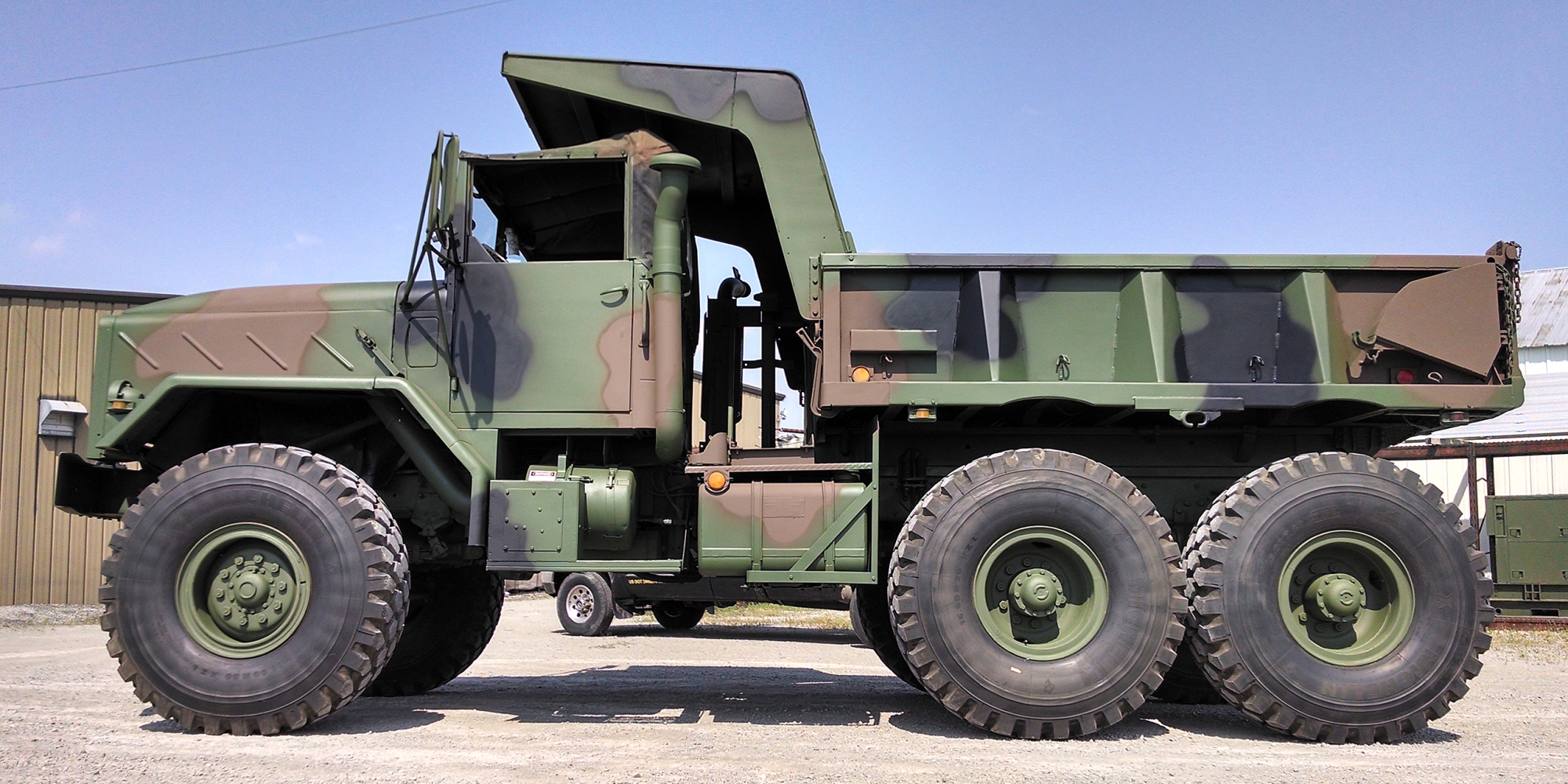 Oshkosh family of medium tactical vehicles (fmtv) - army technology