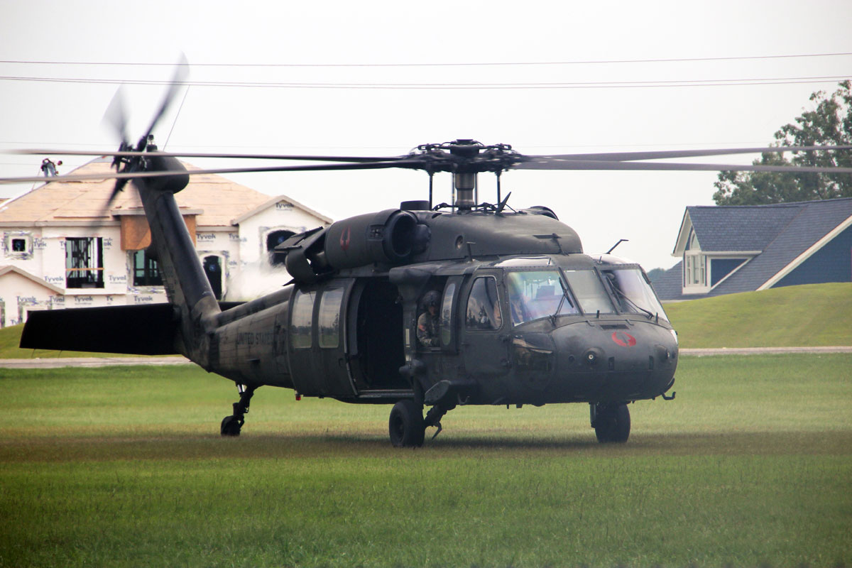 Uh-60 black hawk («черный ястреб»)
