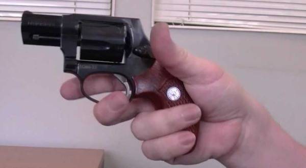 Удобный травматический пистолет safari mini для регулярной самообороны